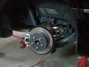 エスティマ　サス交換