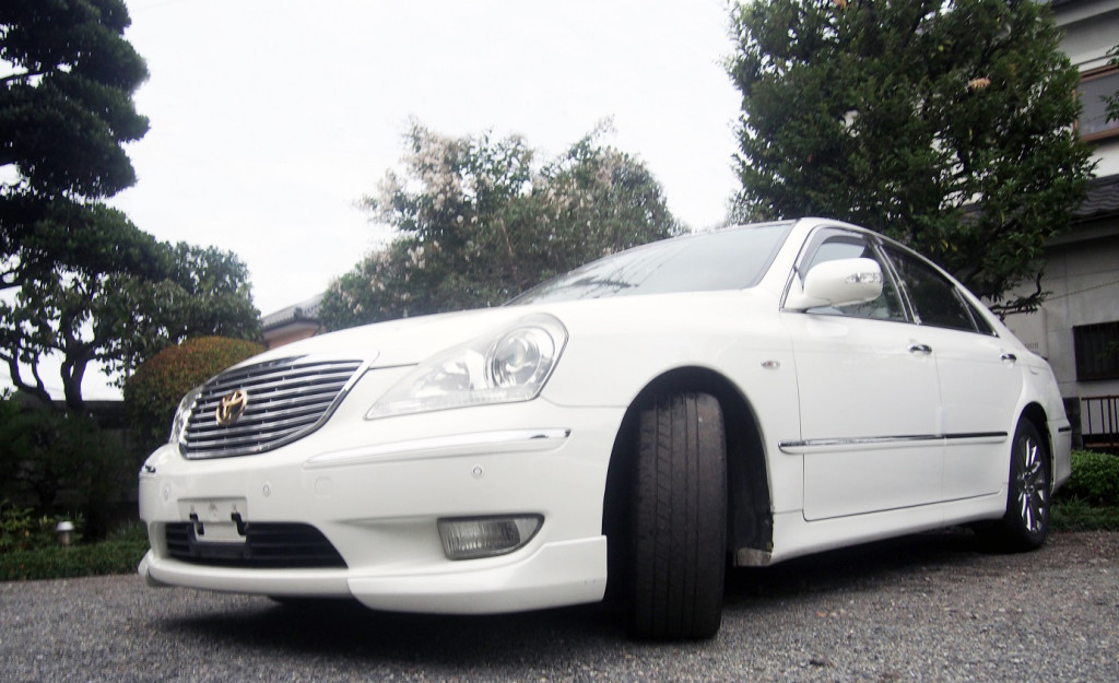 クラウンマジェスタ