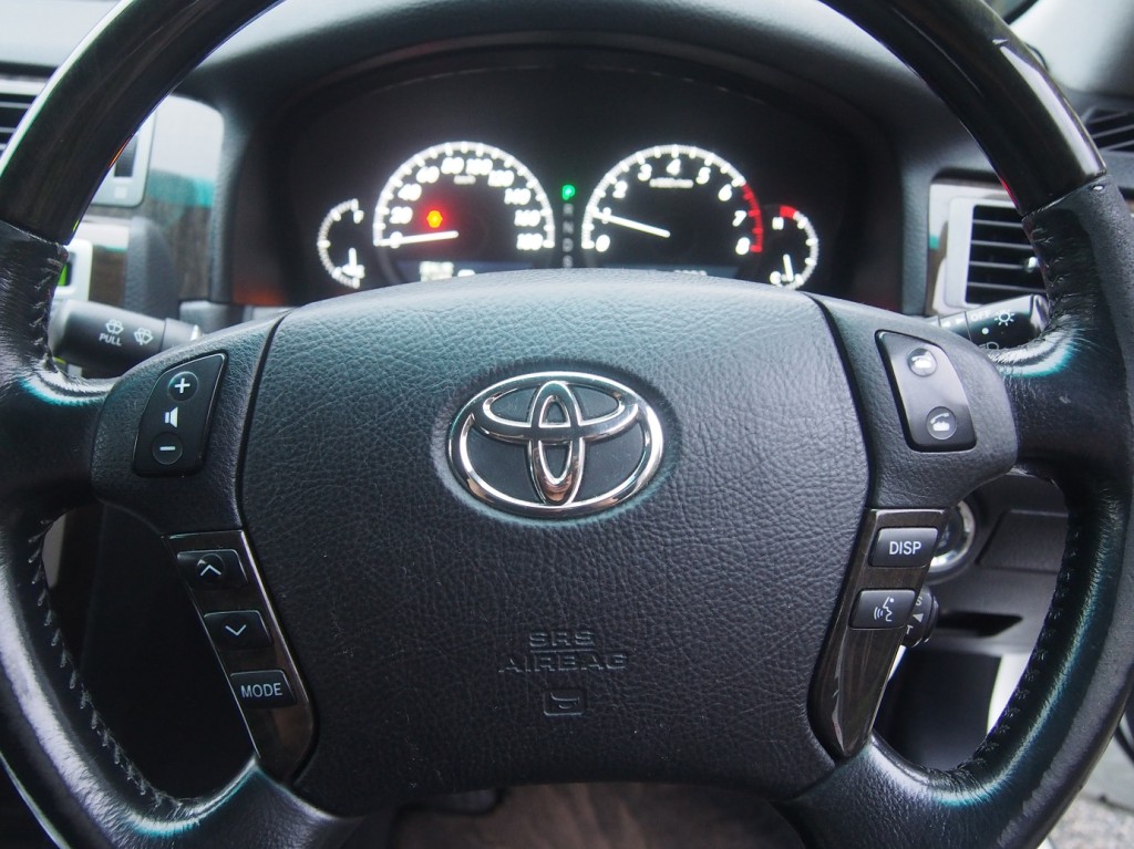 クラウンマジェスタ